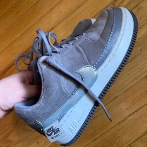 Nike Air Force 1 Jester Suede Gray Sneakers 8.5